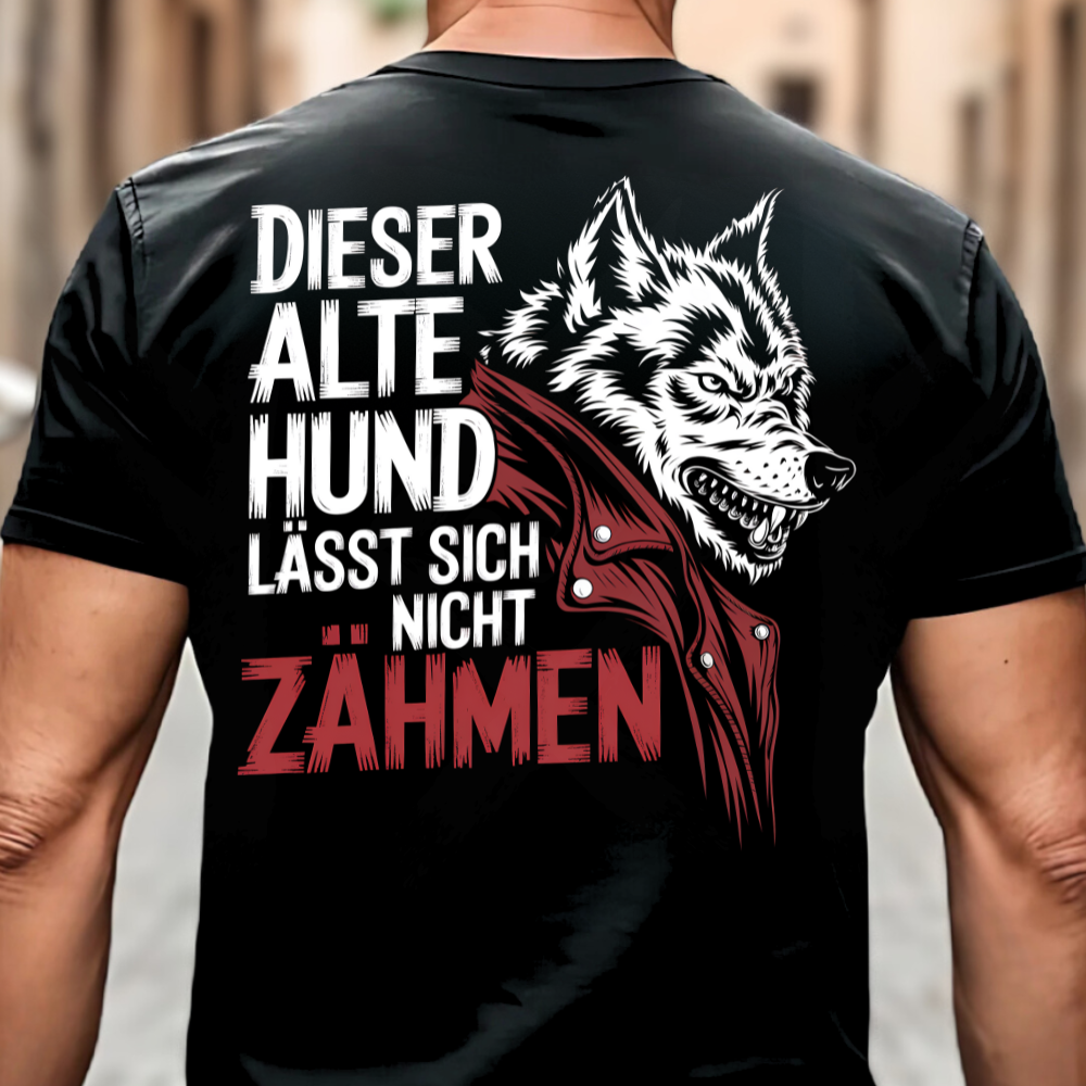 Dieser alte Hund lässt sich nicht zähmen - Premium T-Shirt Rückendruck
