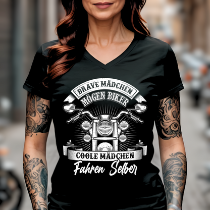 Coole Mädchen fahren selber - Damen T-Shirt V-Neck